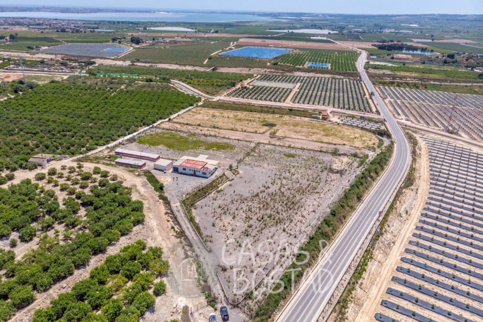 Venta - Finca / Casa de campo -
Los Montesinos