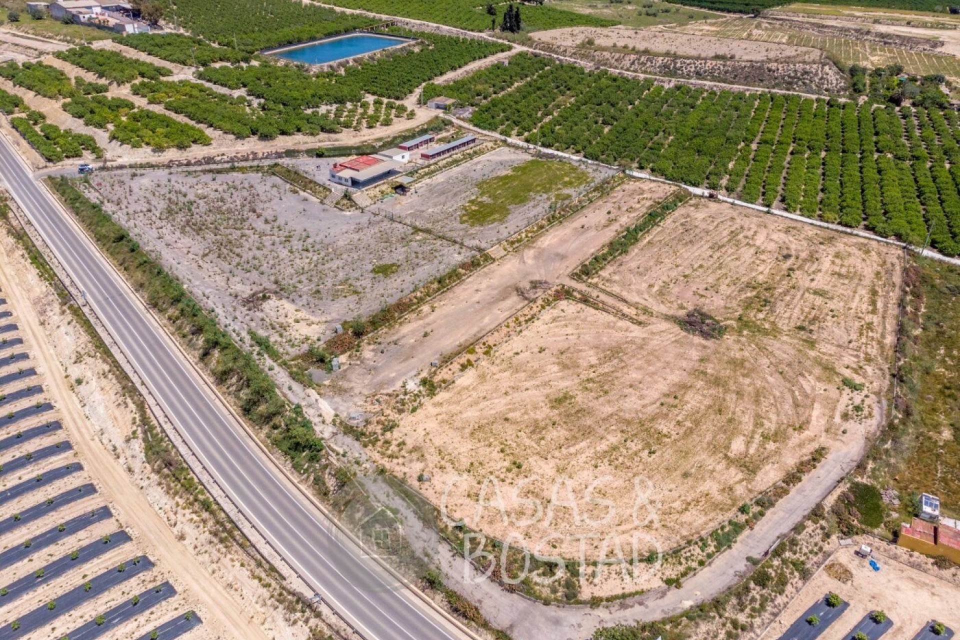 Venta - Finca / Casa de campo -
Los Montesinos