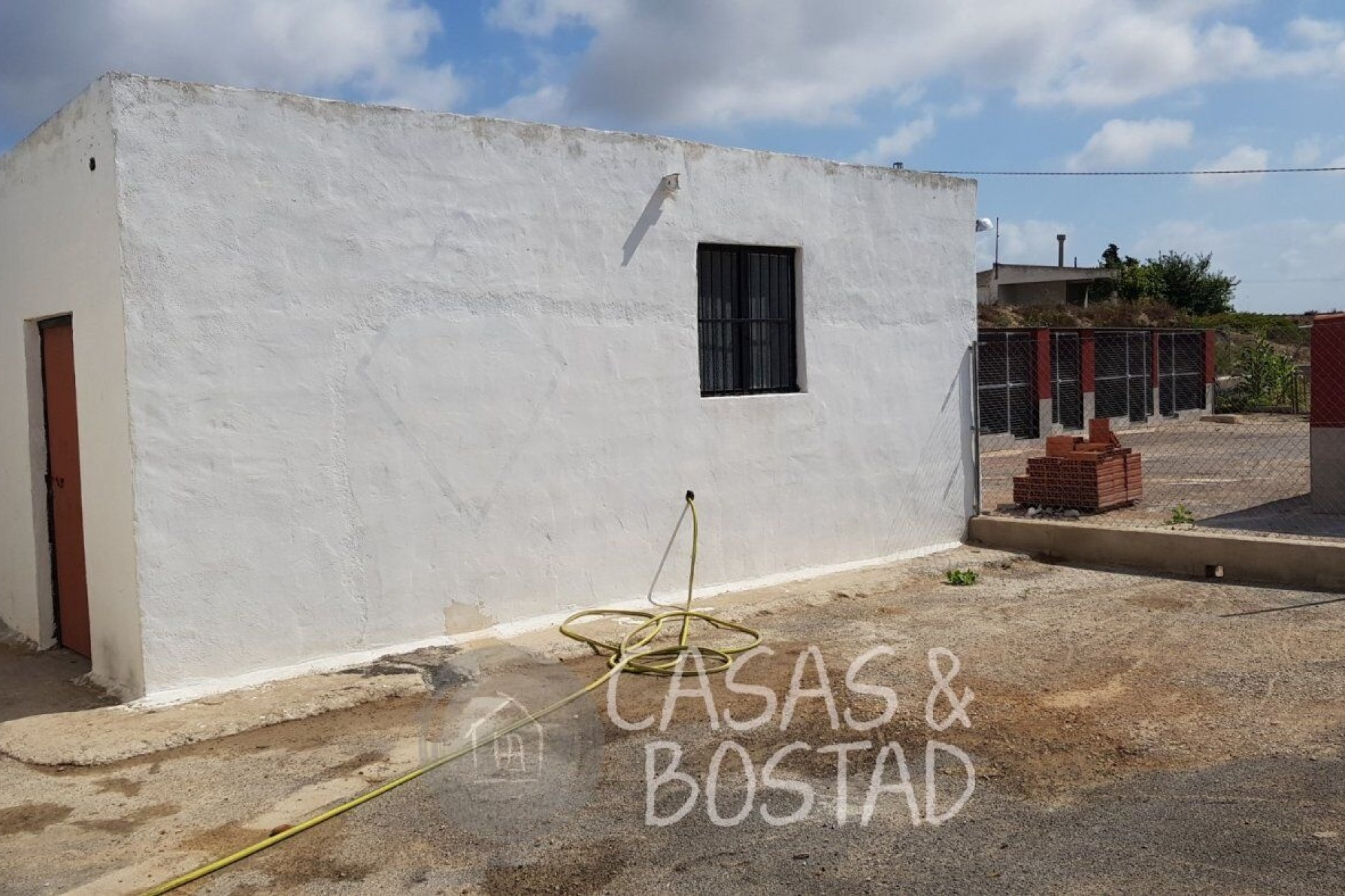 Venta - Finca / Casa de campo -
Los Montesinos
