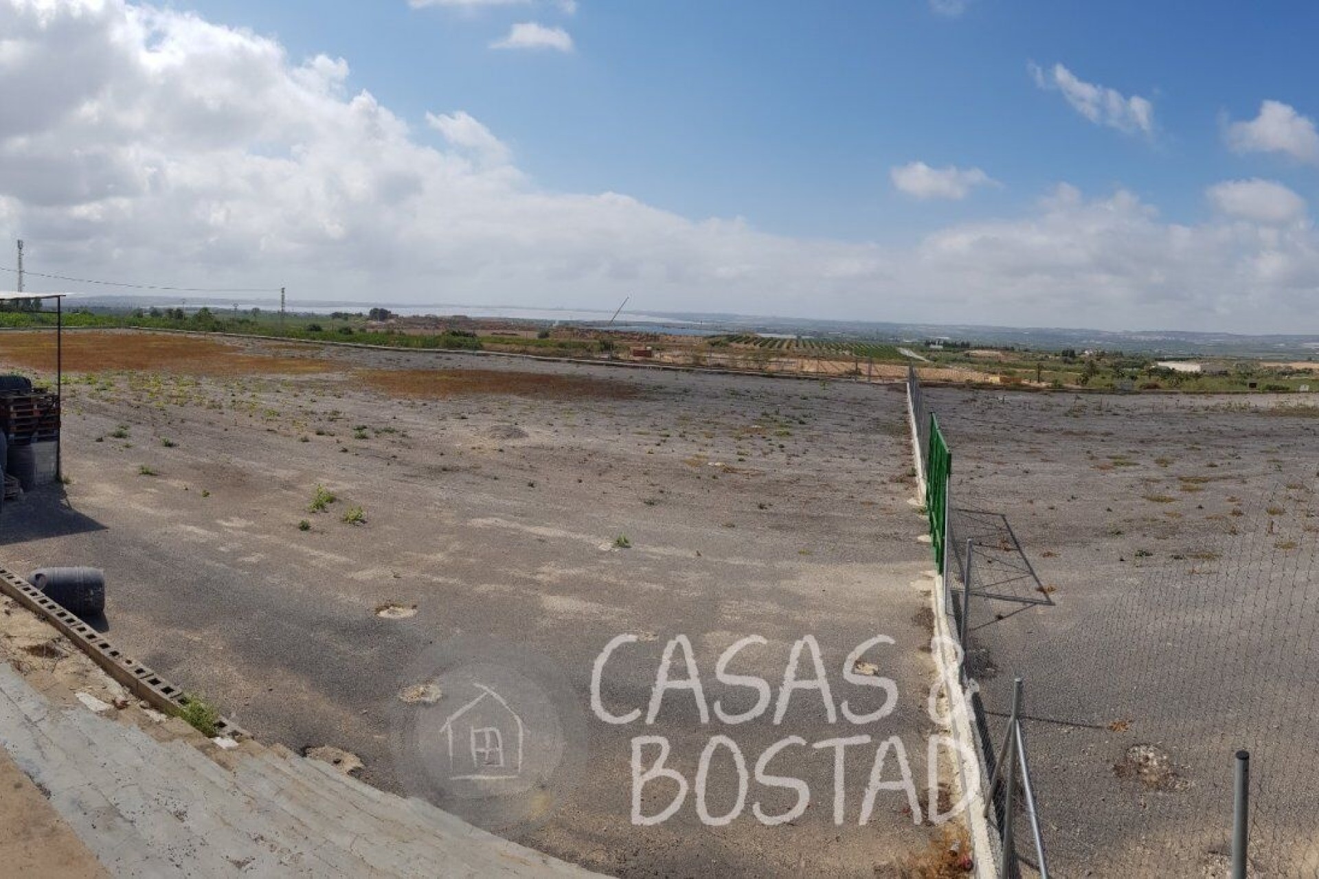 Venta - Finca / Casa de campo -
Los Montesinos