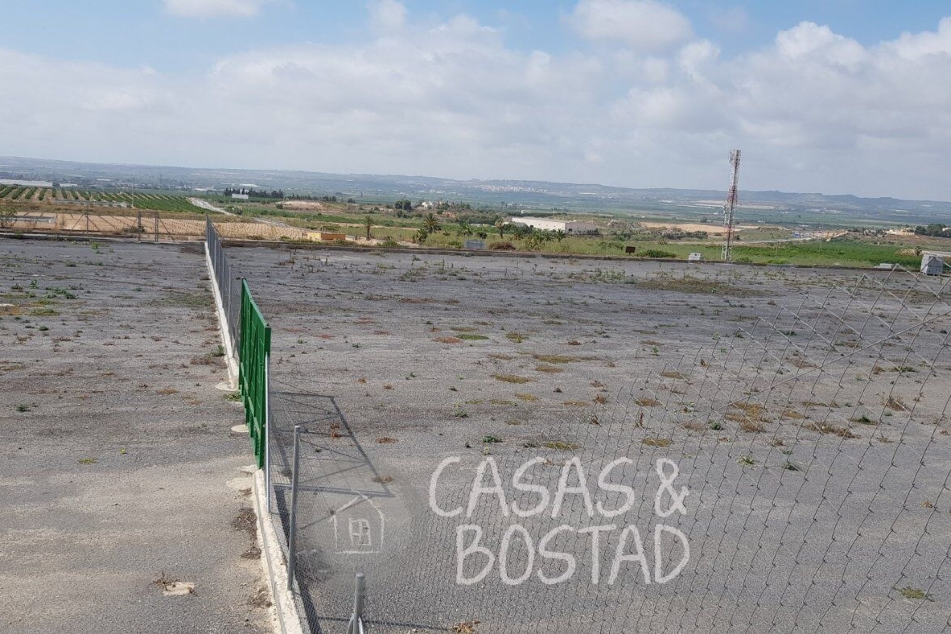 Venta - Finca / Casa de campo -
Los Montesinos
