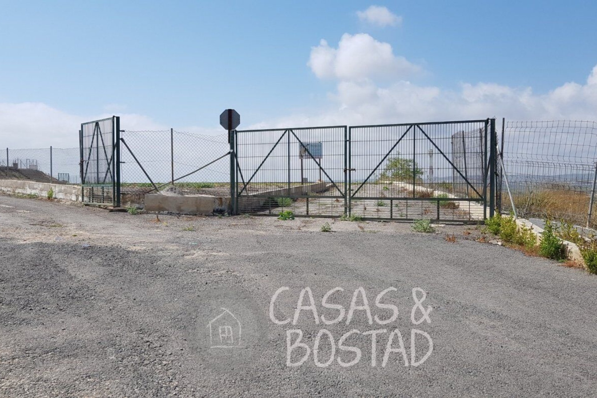 Venta - Finca / Casa de campo -
Los Montesinos