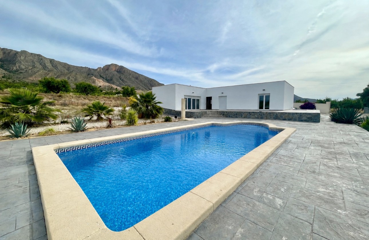 Venta - Finca / Casa de campo -
Macisvenda