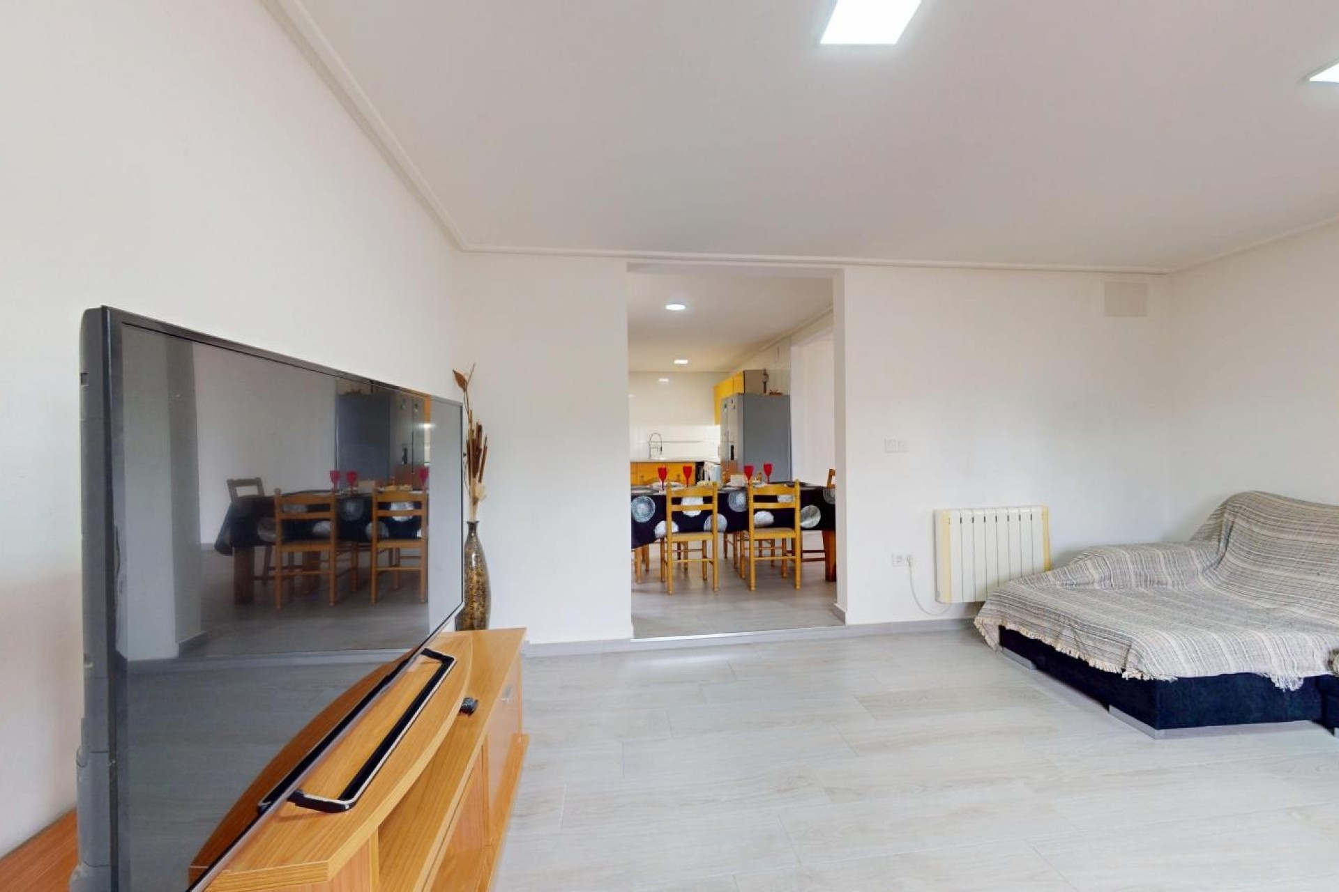 Venta - Finca / Casa de campo -
Novelda