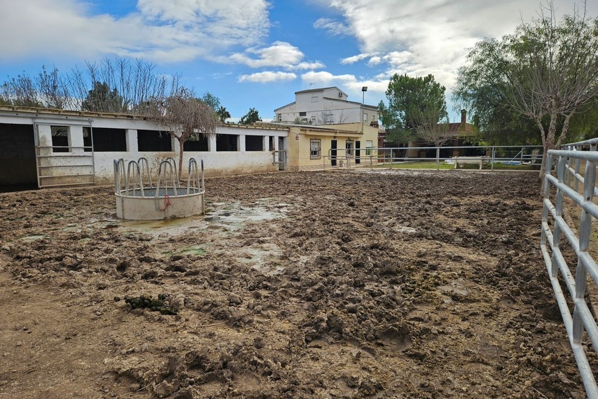 Venta - Finca / Casa de campo -
Orihuela