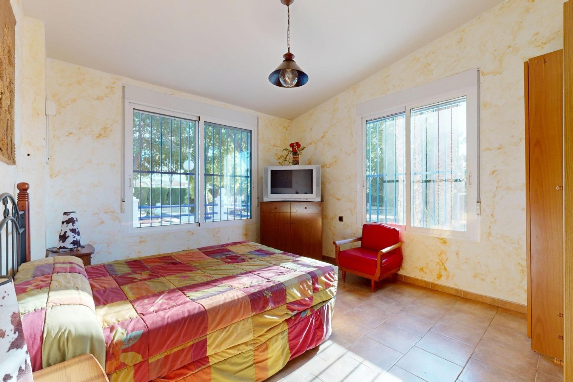 Venta - Finca / Casa de campo -
Orihuela