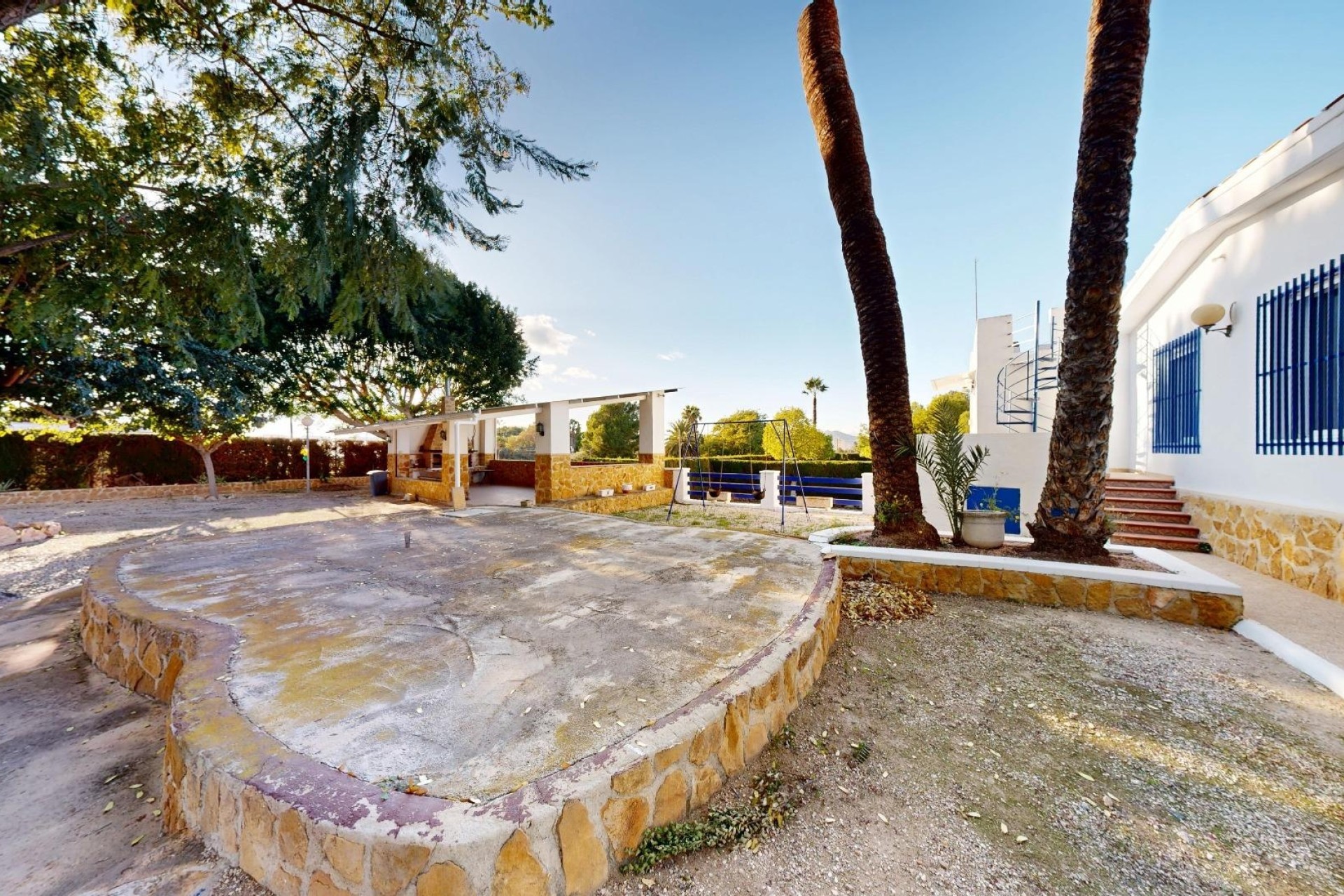 Venta - Finca / Casa de campo -
Orihuela