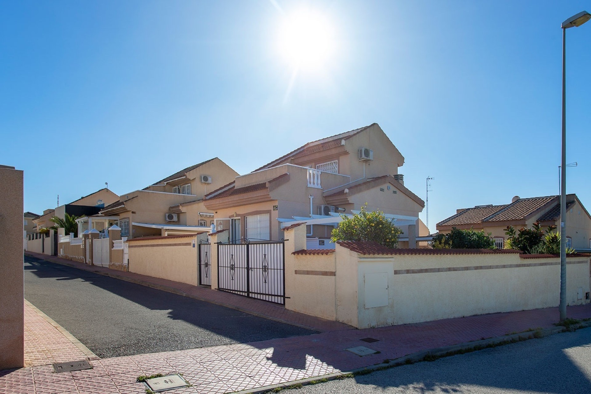 Venta - Finca / Casa de campo -
Rojales - Pueblo