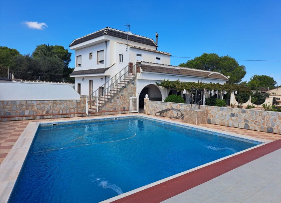 Venta - Finca Propiedad rural -
Almoradí