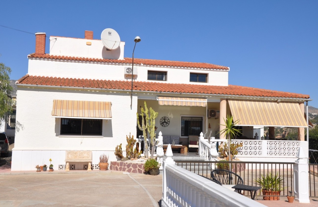 Venta - Finca Propiedad rural -
Crevillente
