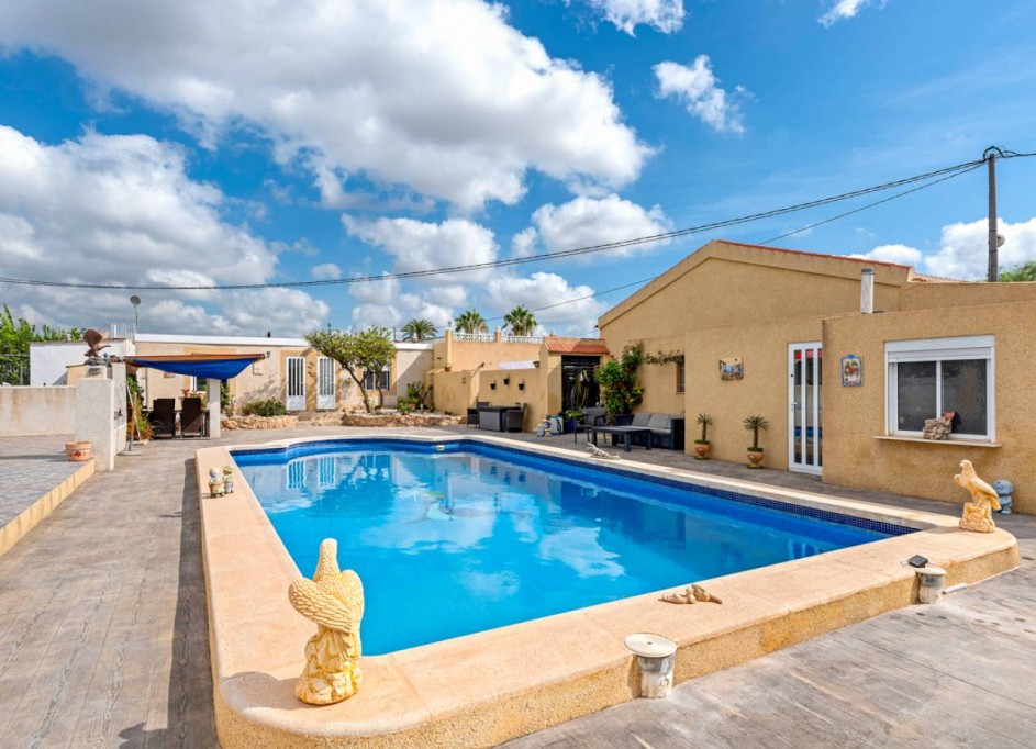 Venta - Finca Propiedad rural -
Los Montesinos