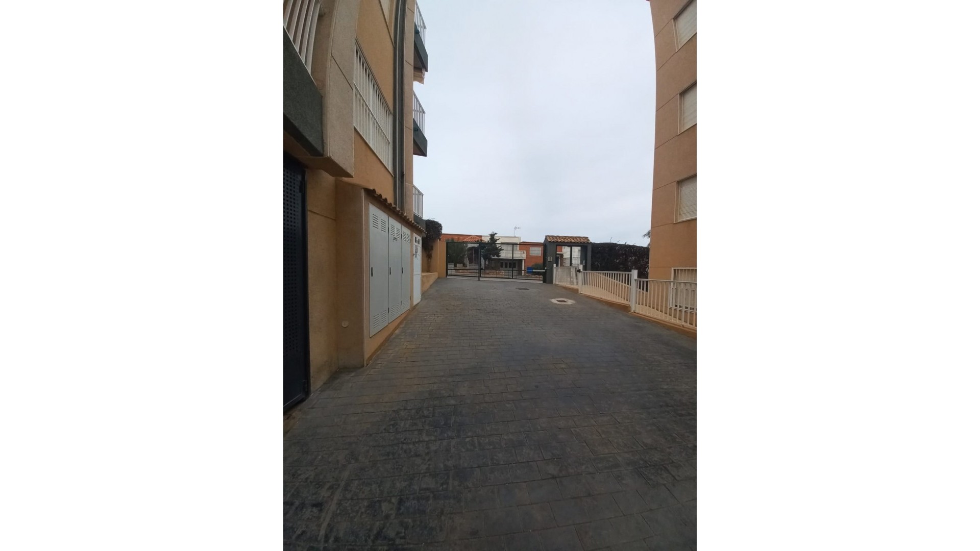 Venta - Garaje -
La Mata - La Mata, Torrevieja