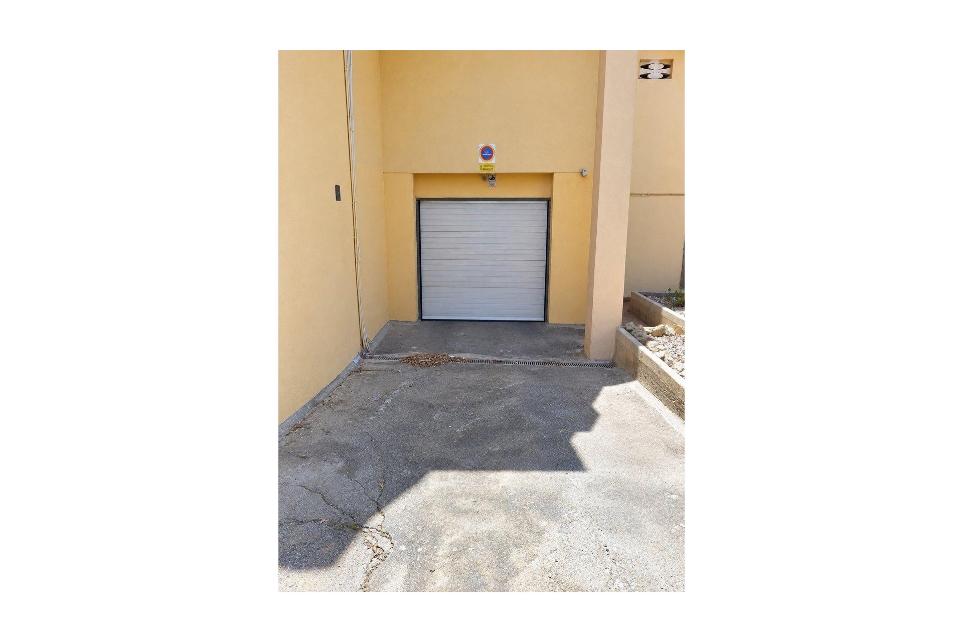 Venta - Garaje -
Torrevieja - La Mata