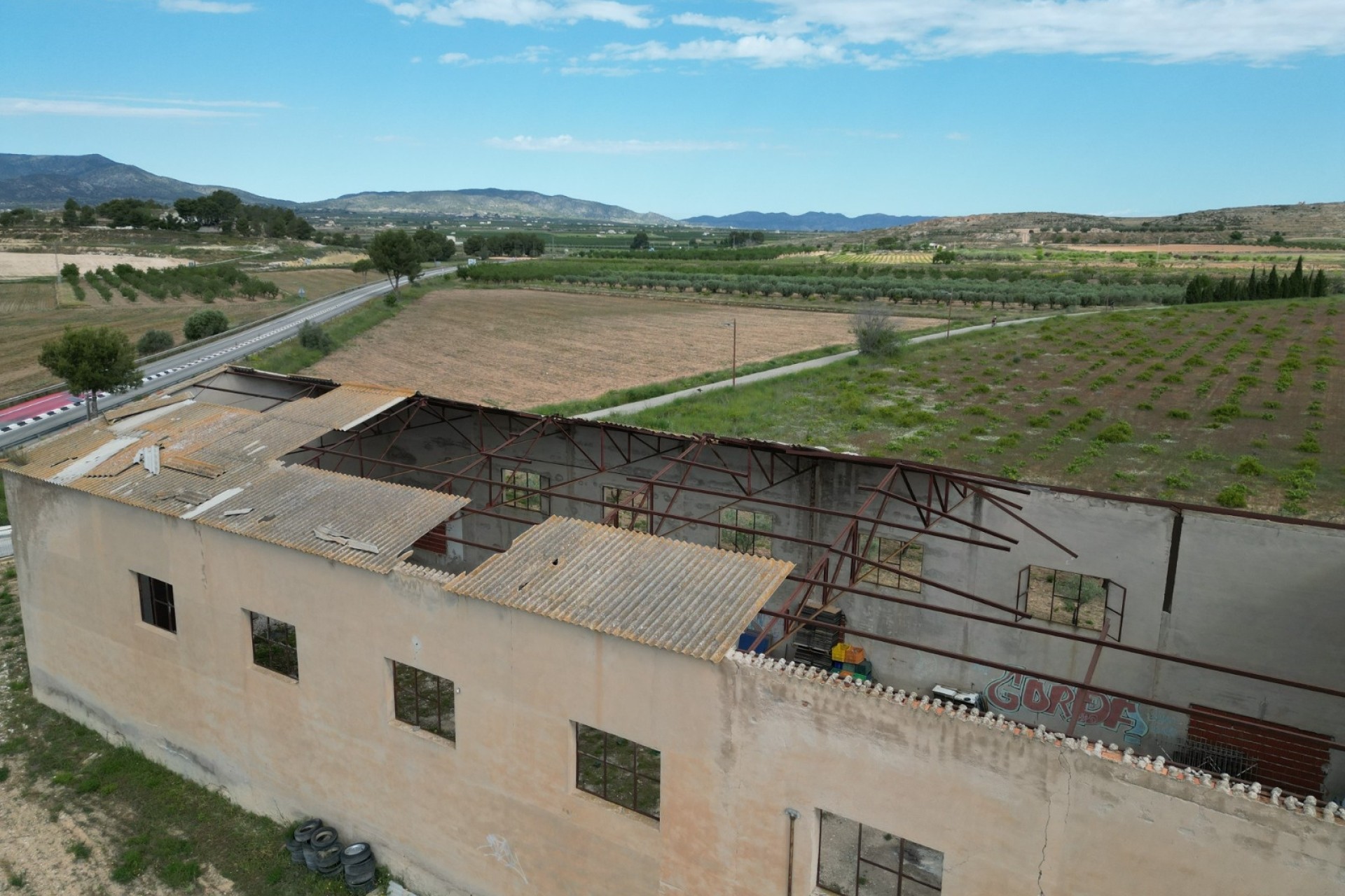 Venta - Parcela / Terreno -
Pinoso