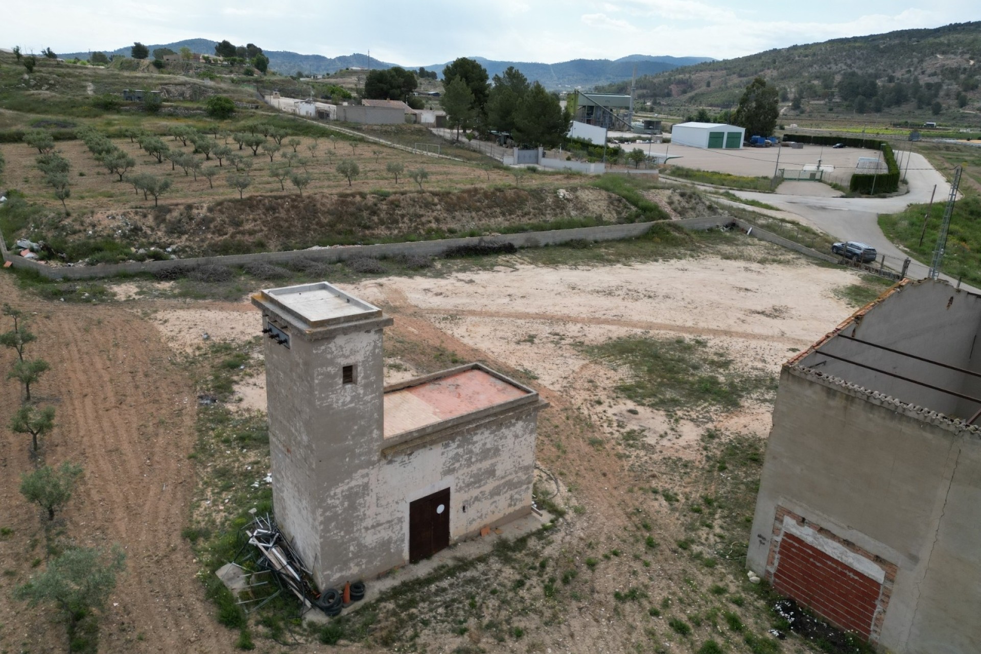 Venta - Parcela / Terreno -
Pinoso