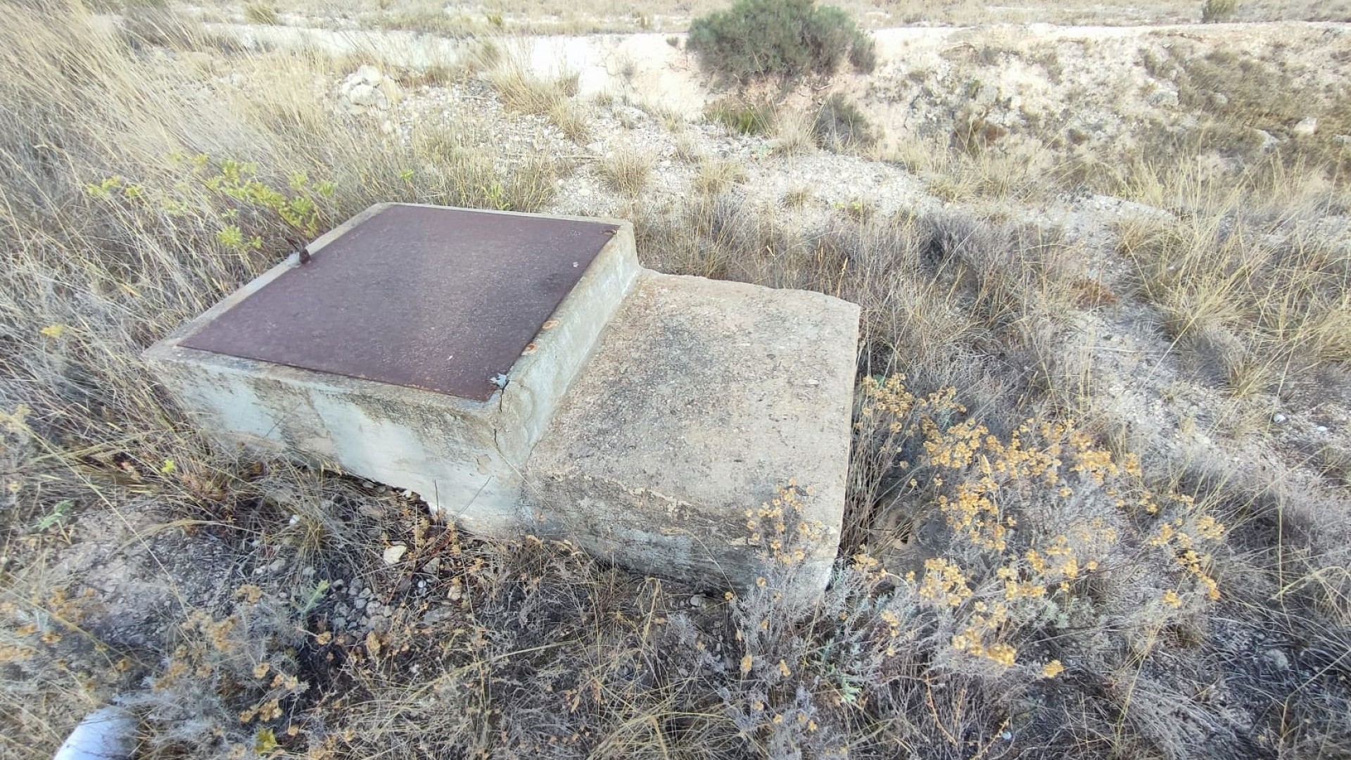 Venta - Parcela Terreno -
SAX