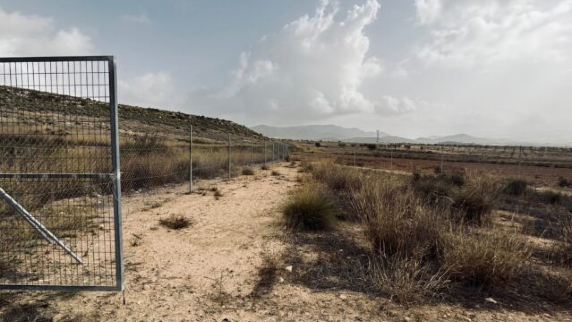 Venta - Parcela Terreno -
Torre del Rico