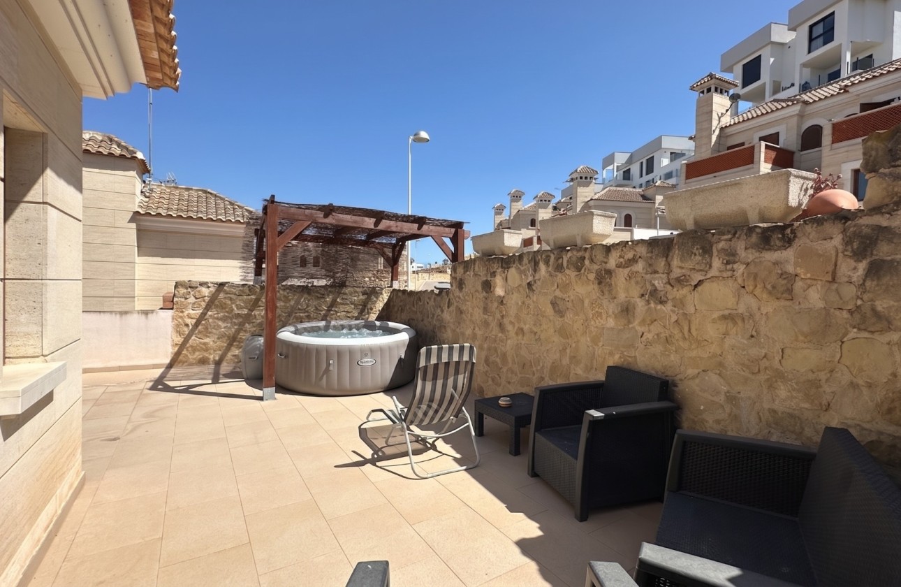 Venta - Villa adosada -
Algorfa - La Finca Golf Resort