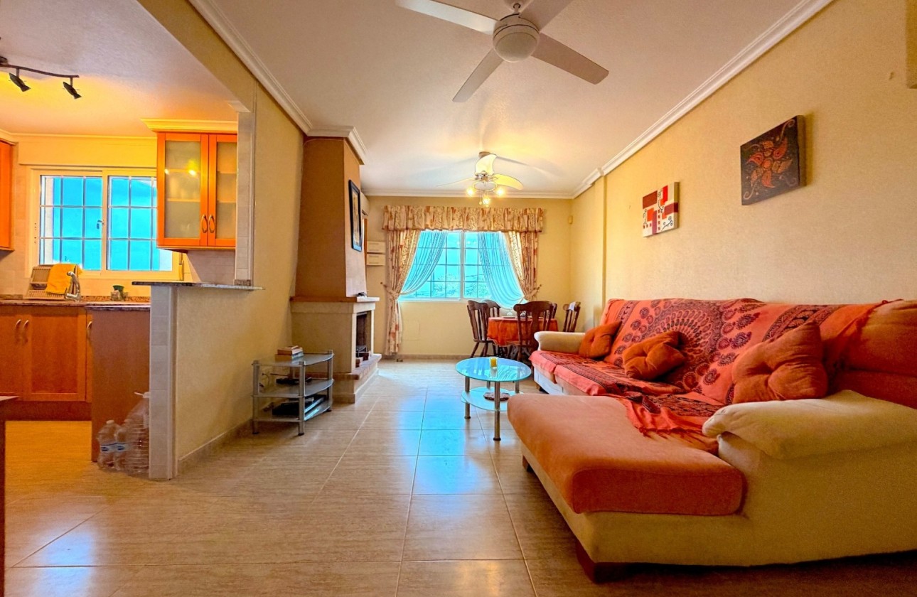 Venta - Villa adosada -
Algorfa - Montemar