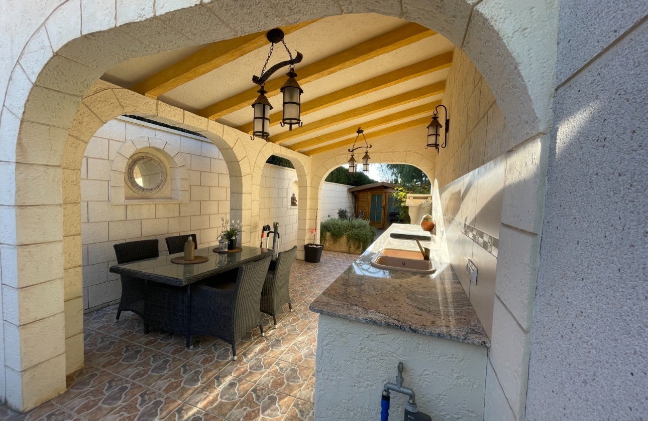 Venta - Villa adosada -
Benijofar - Benimar