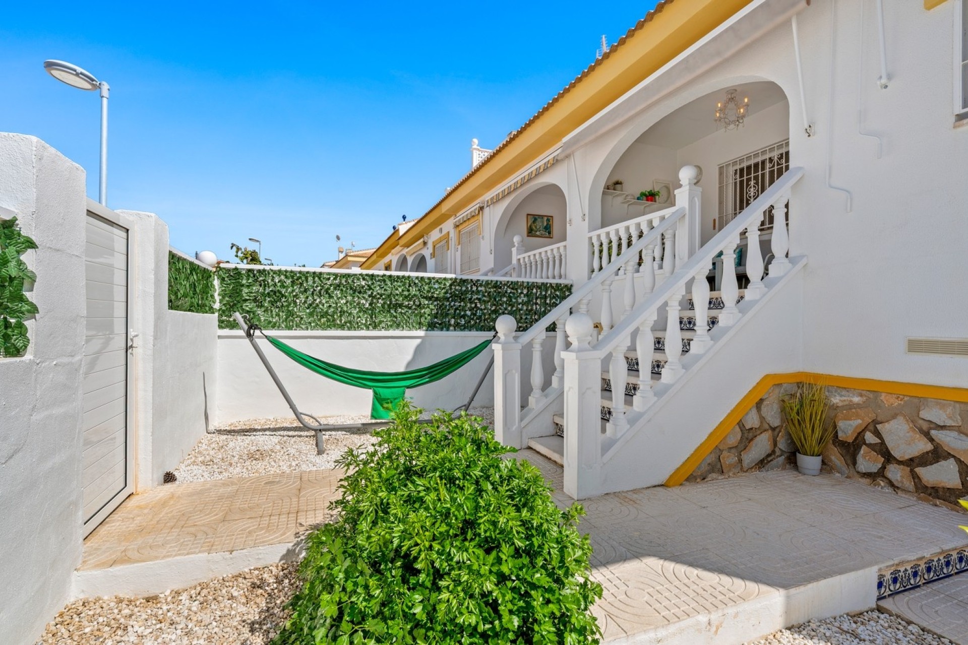 Venta - Villa adosada -
Benijofar - Monte Azul