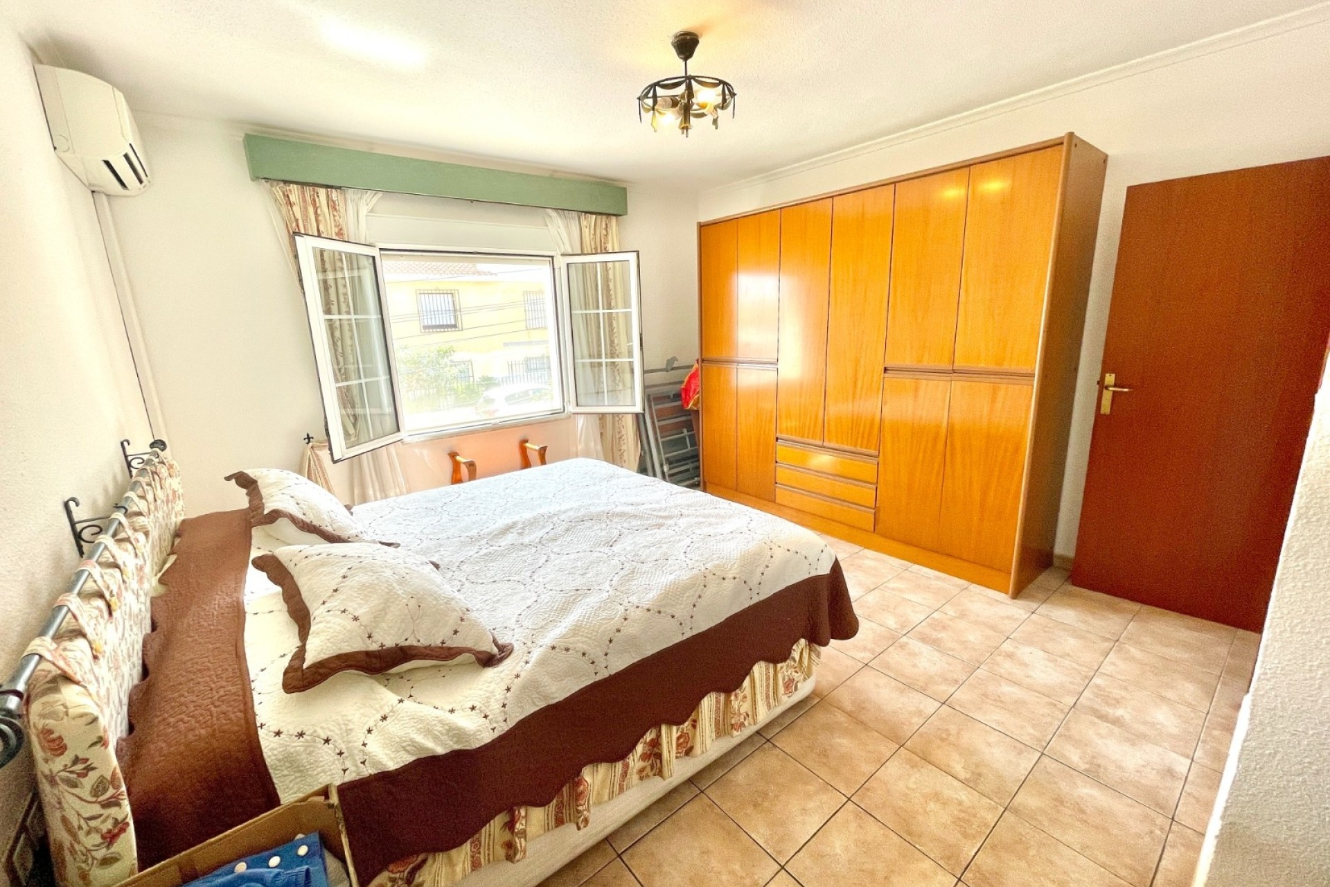 Venta - Villa adosada -
Benijofar - Pueblo
