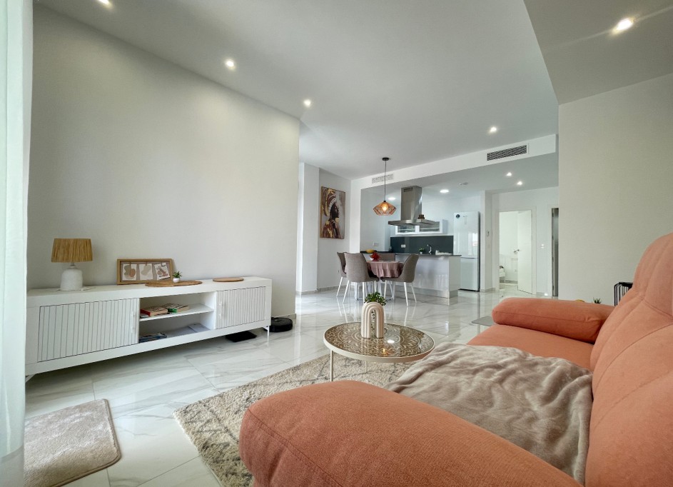 Venta - Villa adosada -
Benijofar