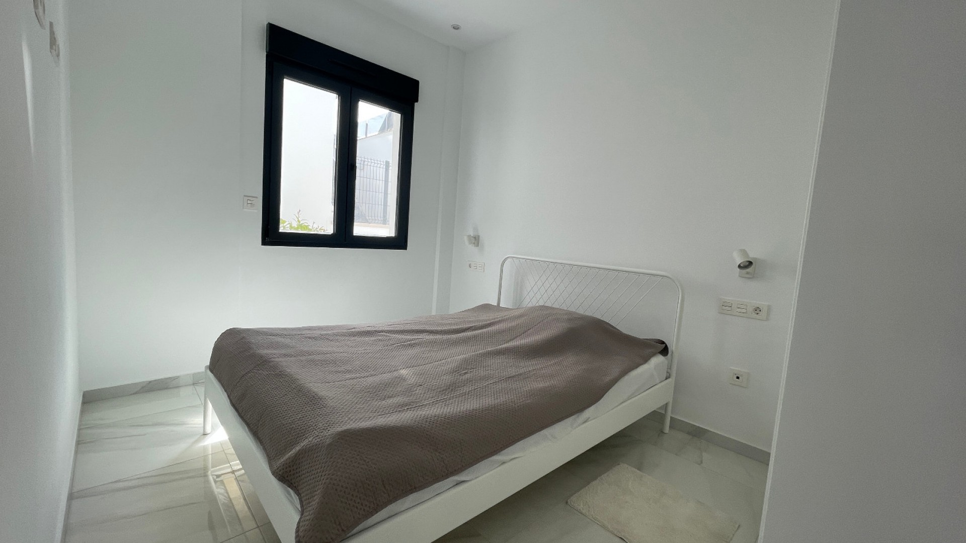 Venta - Villa adosada -
Benijofar