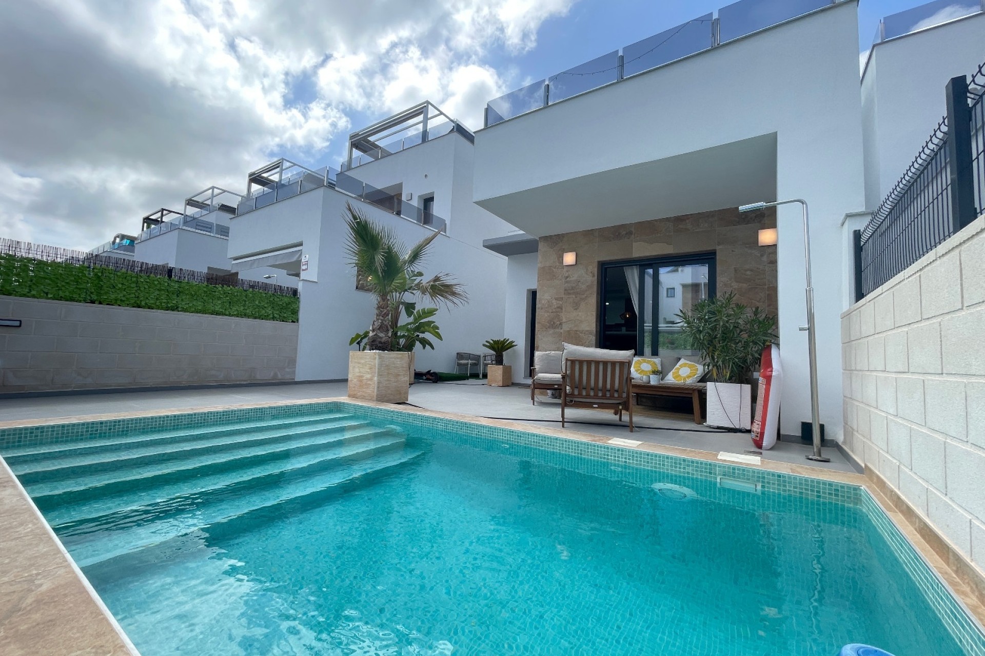 Venta - Villa adosada -
Benijofar