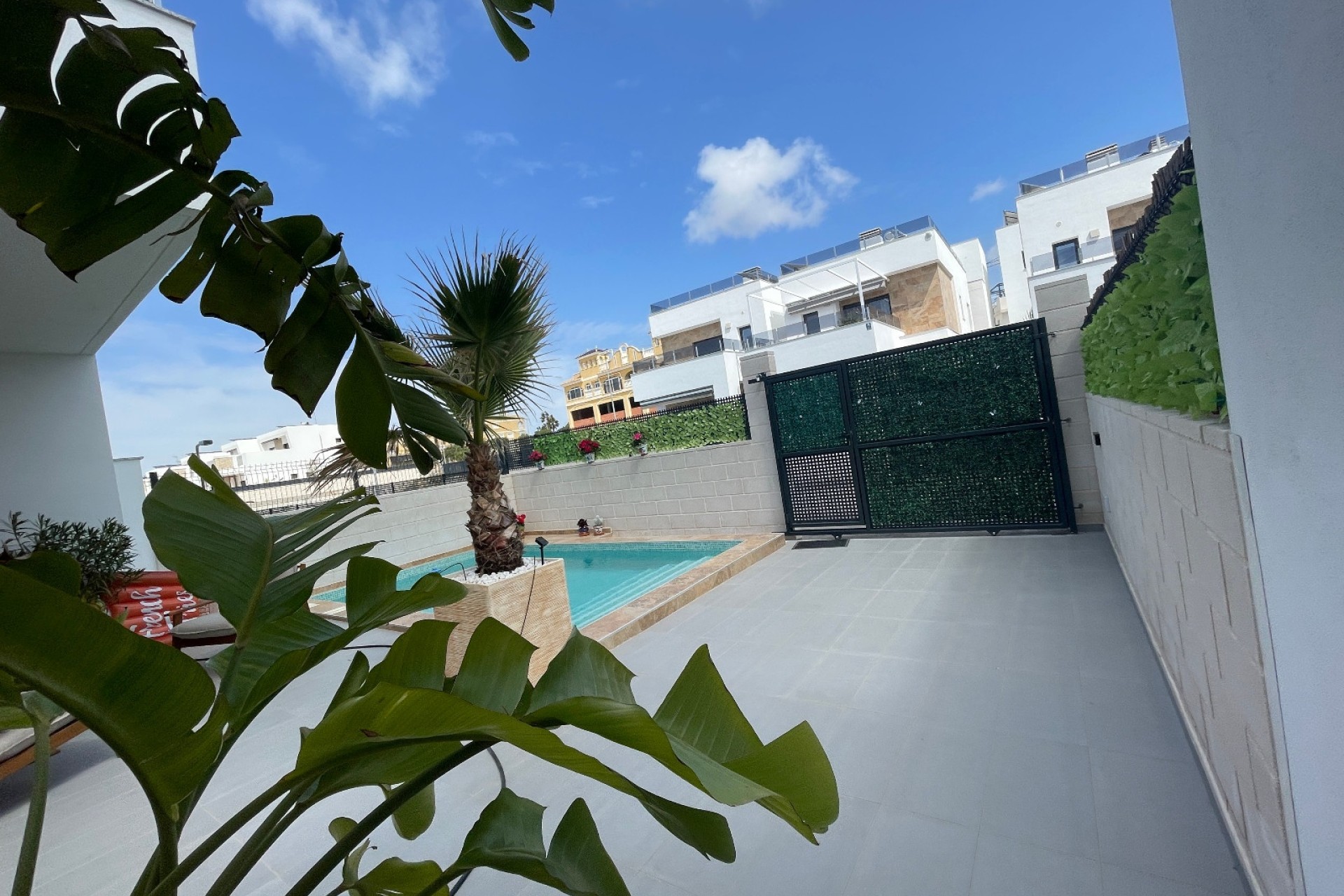 Venta - Villa adosada -
Benijofar