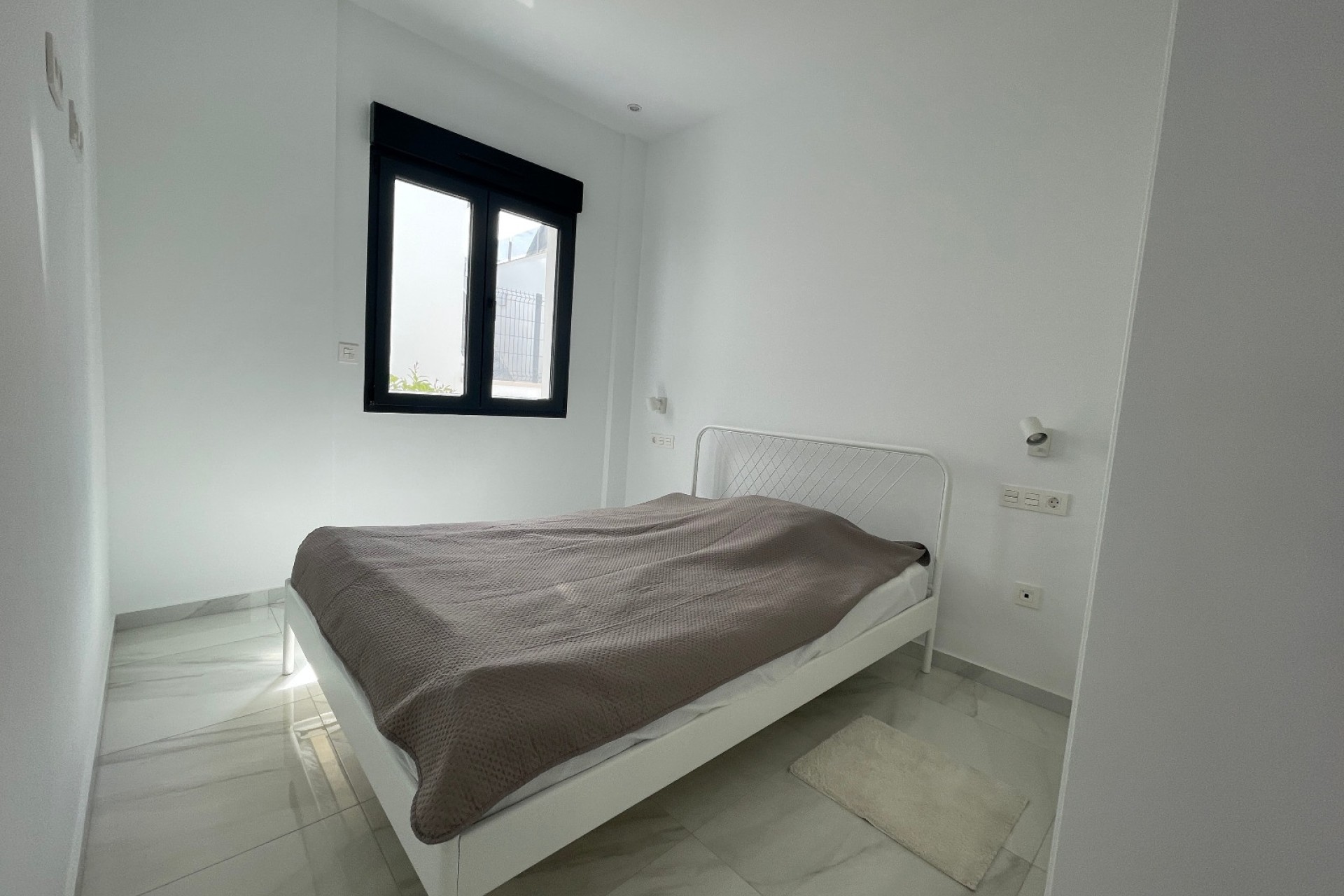 Venta - Villa adosada -
Benijofar