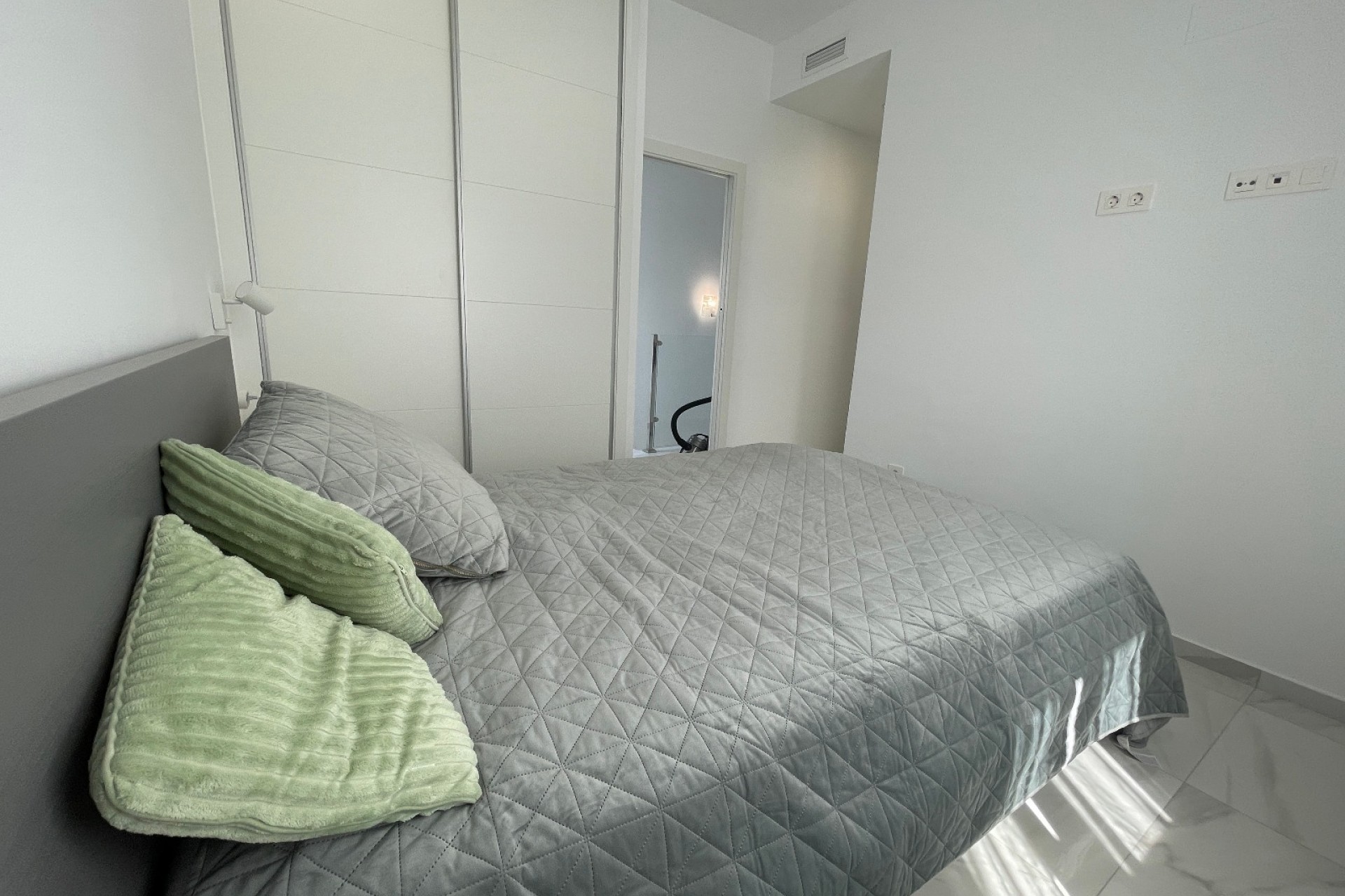 Venta - Villa adosada -
Benijofar