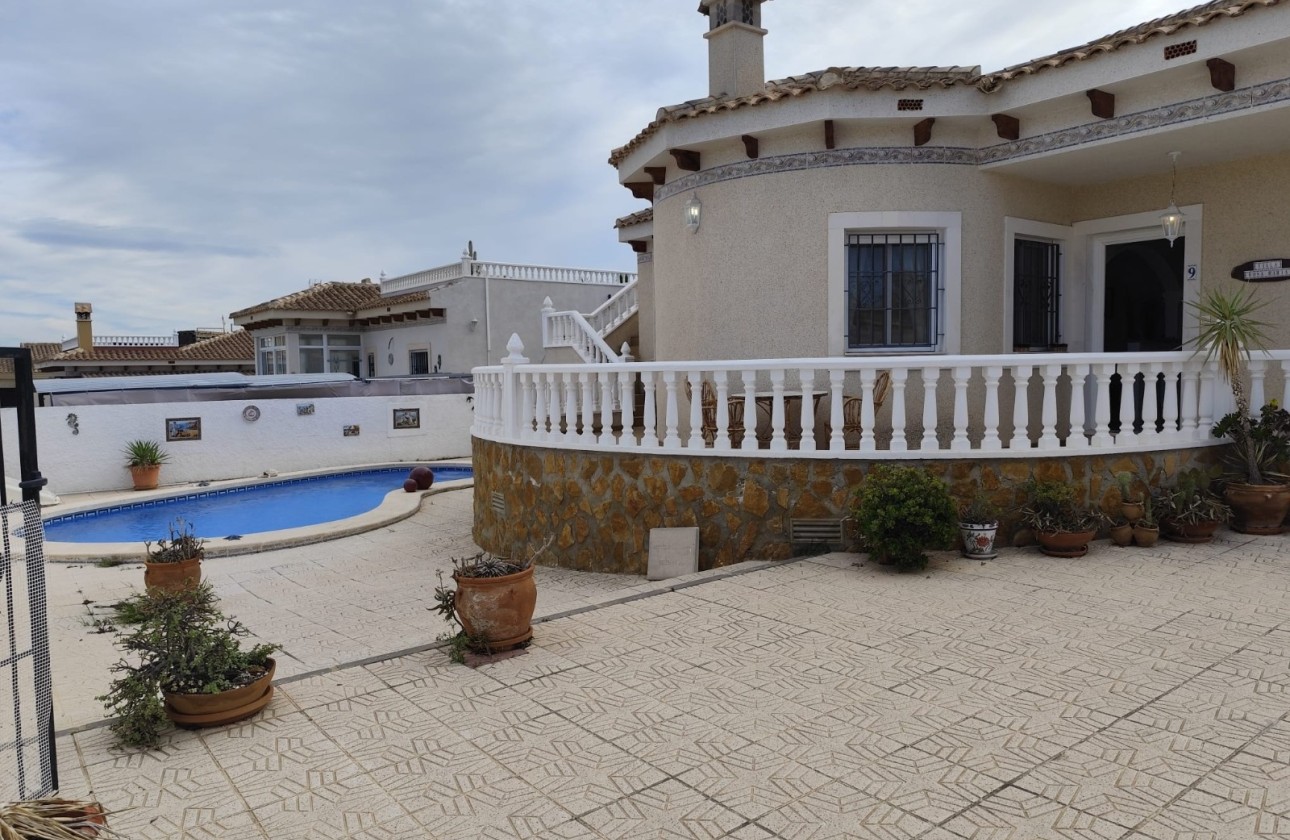 Venta - Villa adosada -
Bigastro