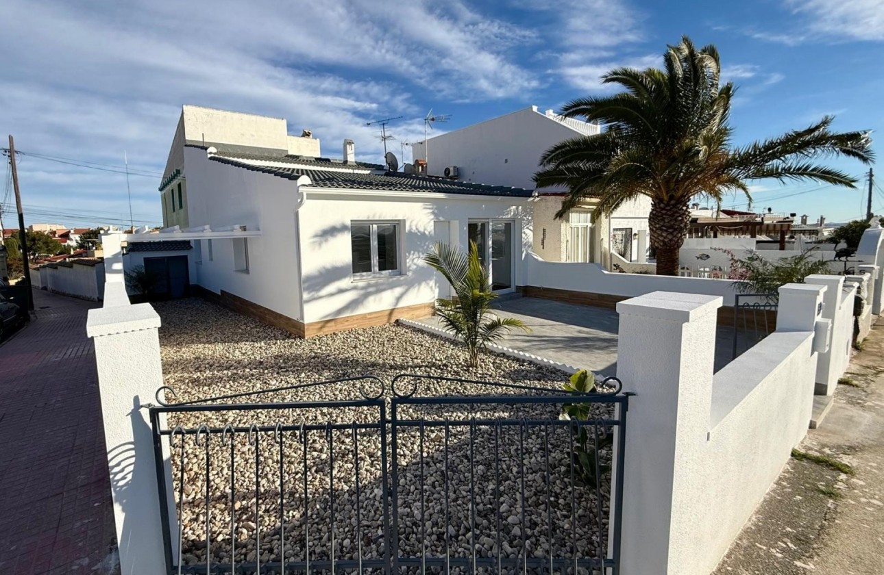 Venta - Villa adosada -
Ciudad Quesada - Rojales - Rojales
