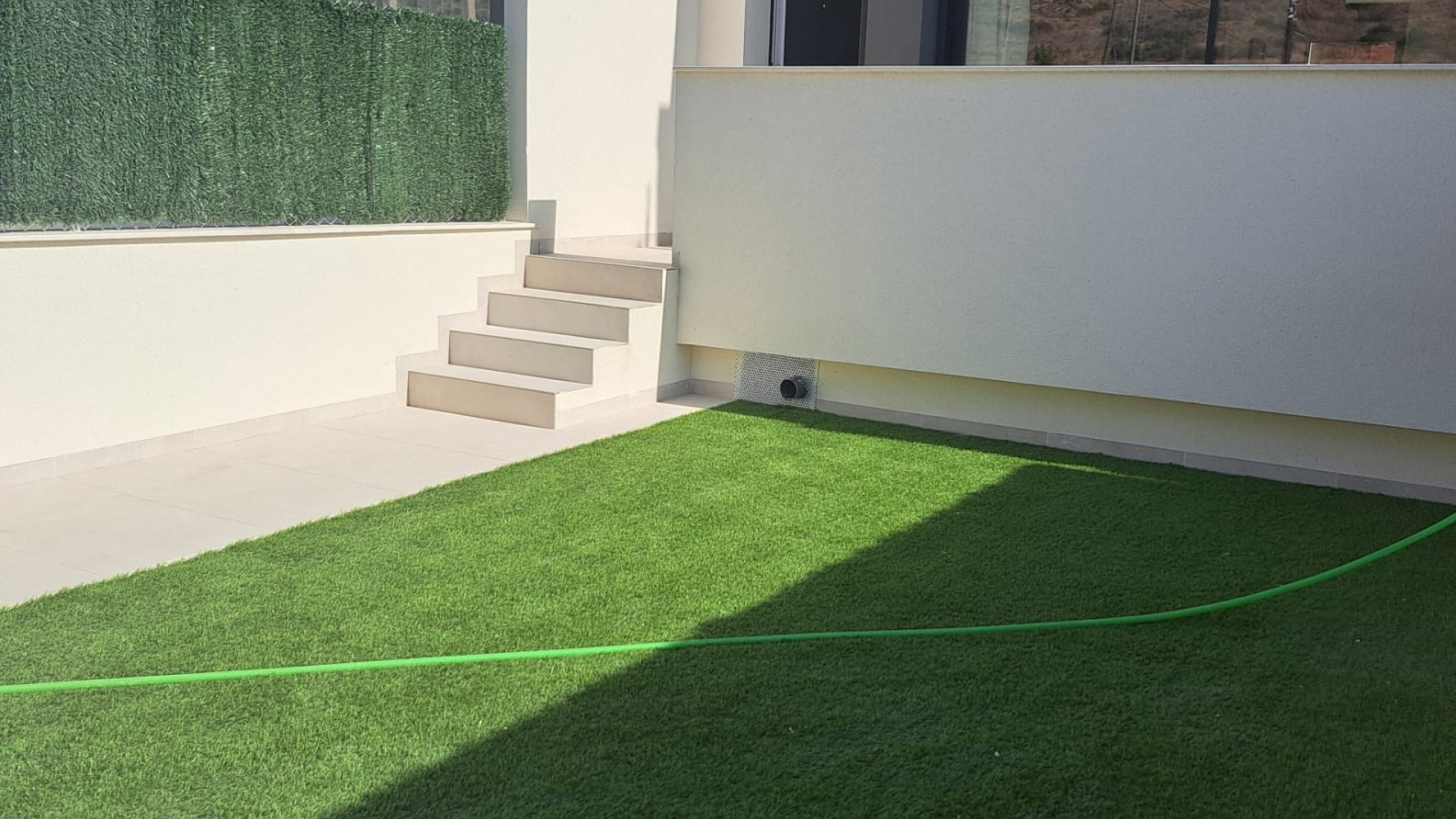 Venta - Villa adosada -
Cox