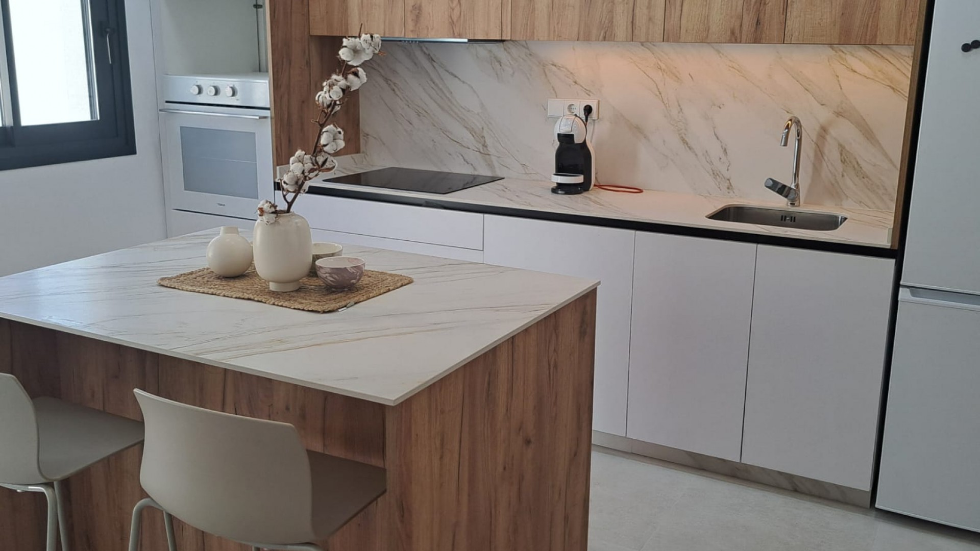 Venta - Villa adosada -
Cox