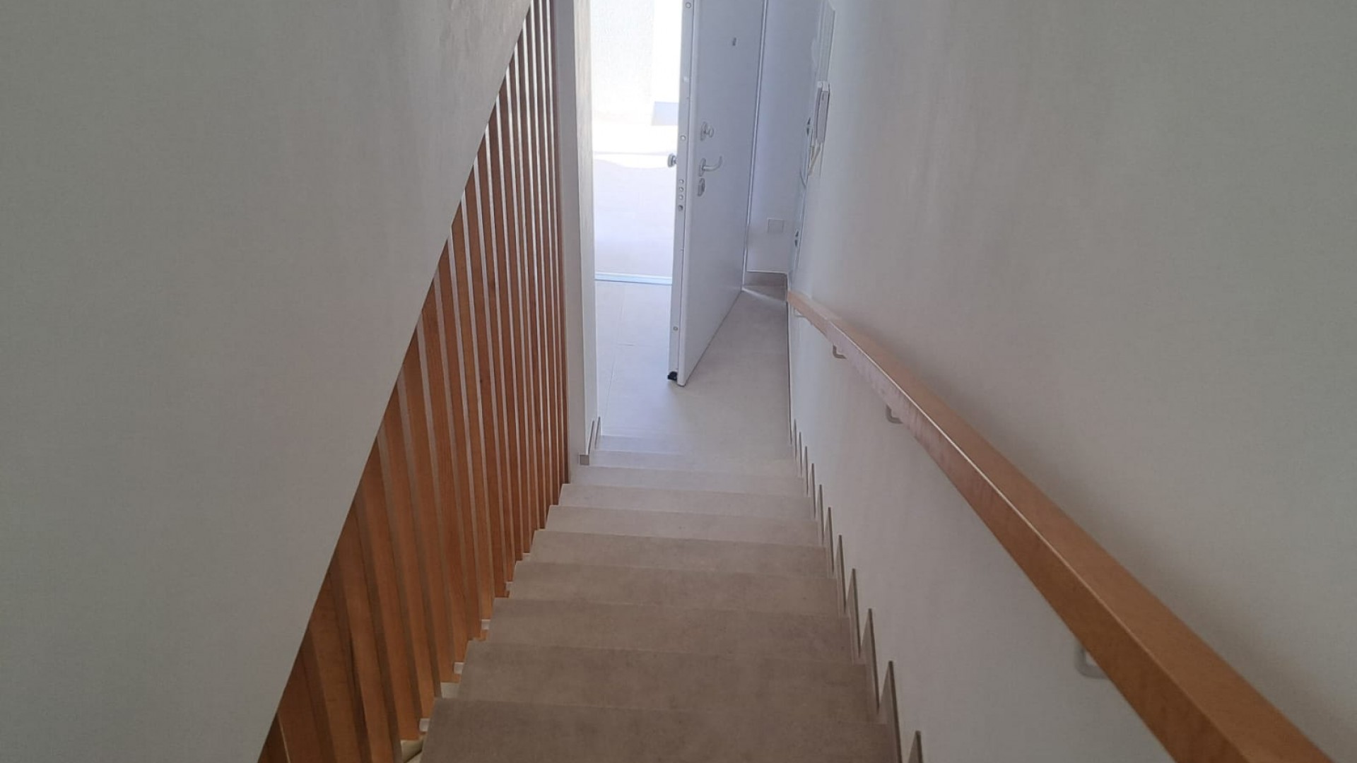 Venta - Villa adosada -
Cox