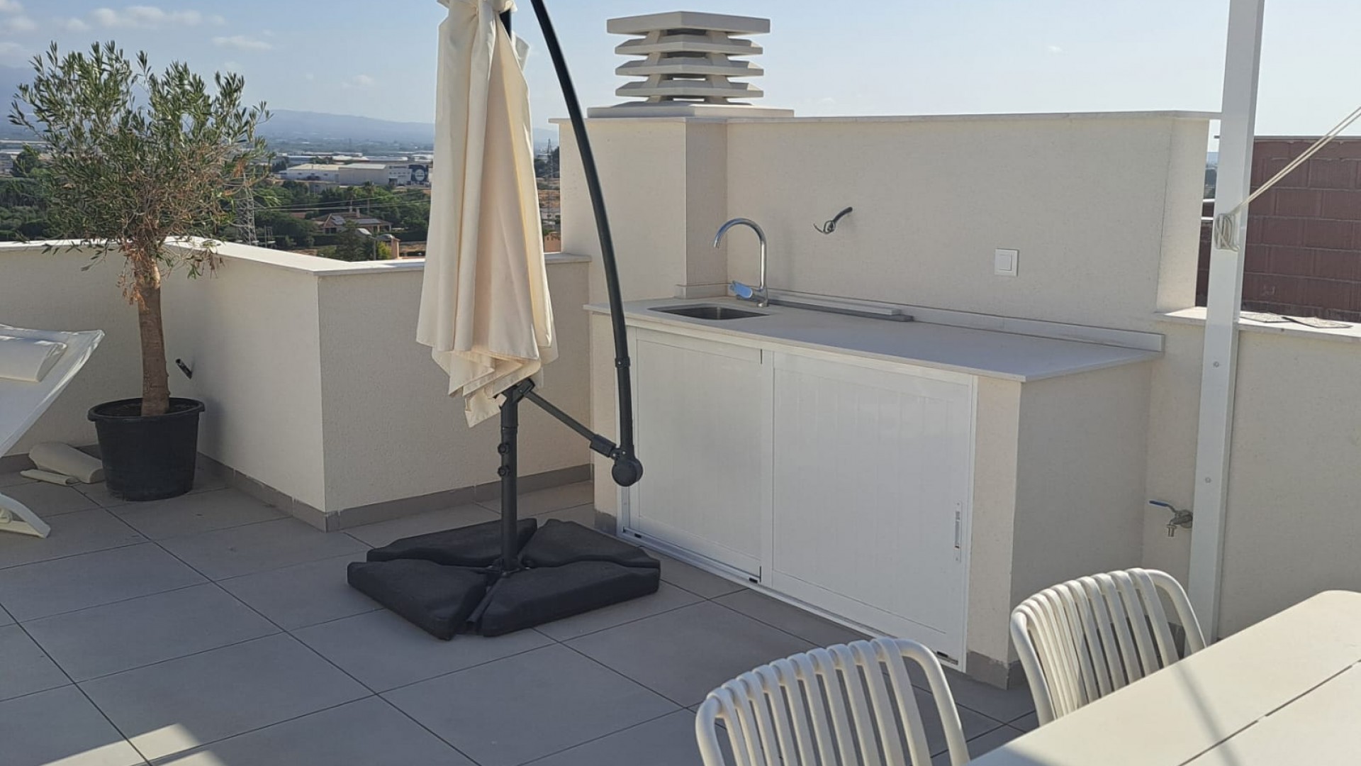 Venta - Villa adosada -
Cox