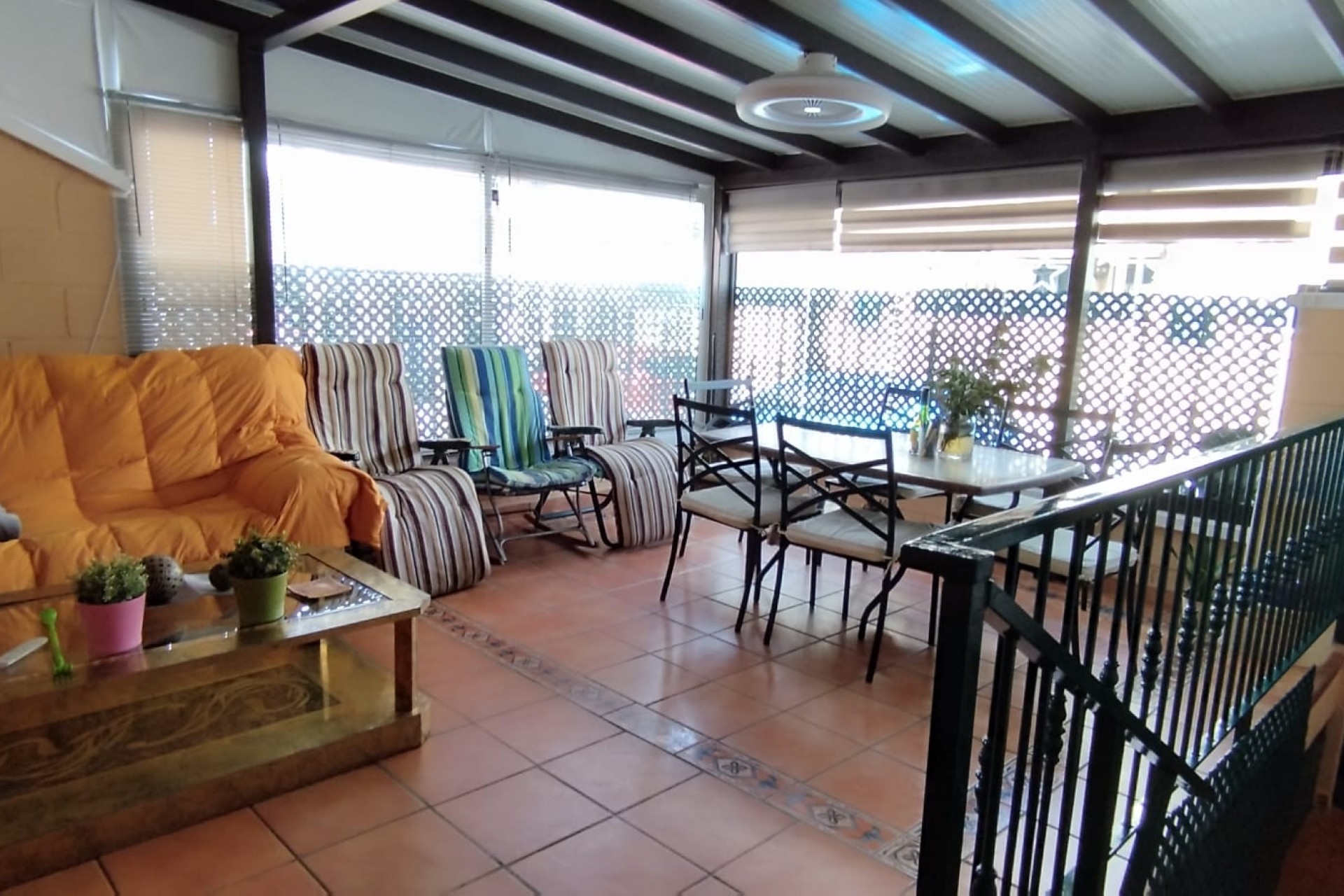 Venta - Villa adosada -
Elche