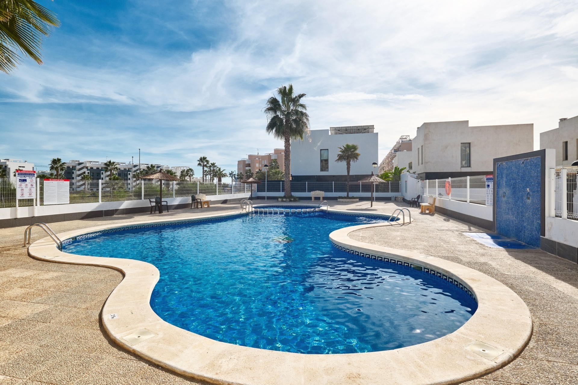 Venta - Villa adosada -
Guardamar del Segura - El Raso