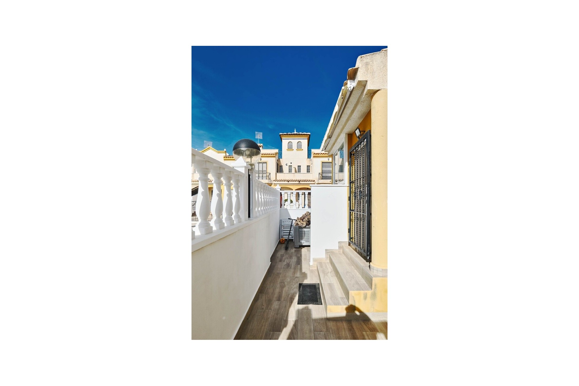 Venta - Villa adosada -
Guardamar del Segura - El Raso
