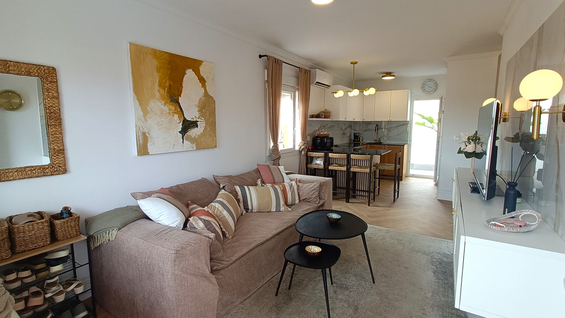 Venta - Villa adosada -
La Zenia - 03189