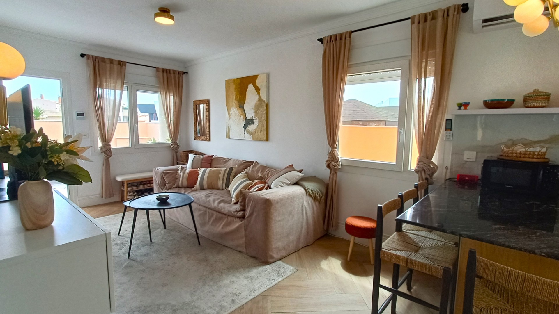 Venta - Villa adosada -
La Zenia - 03189