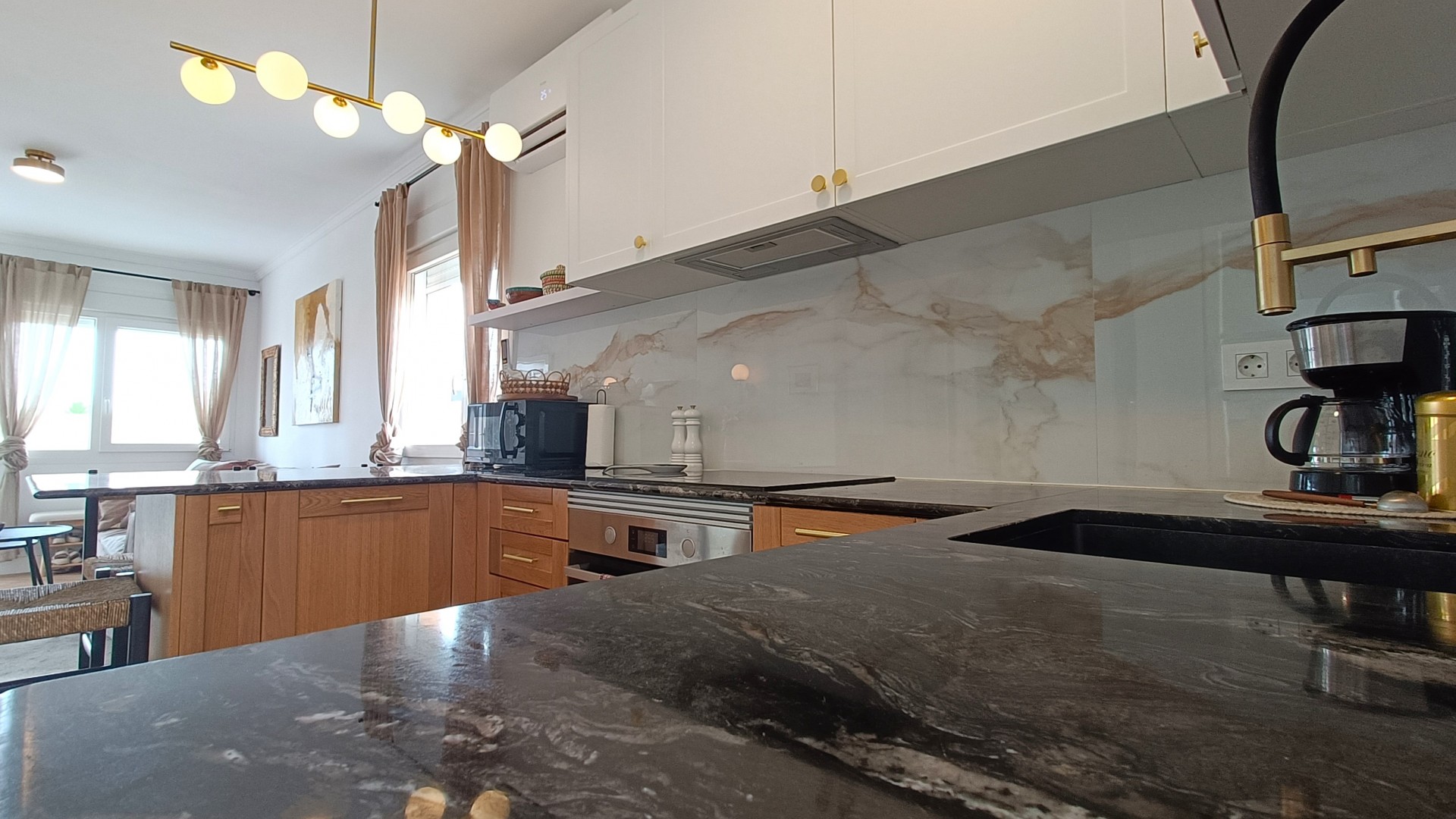 Venta - Villa adosada -
La Zenia - 03189