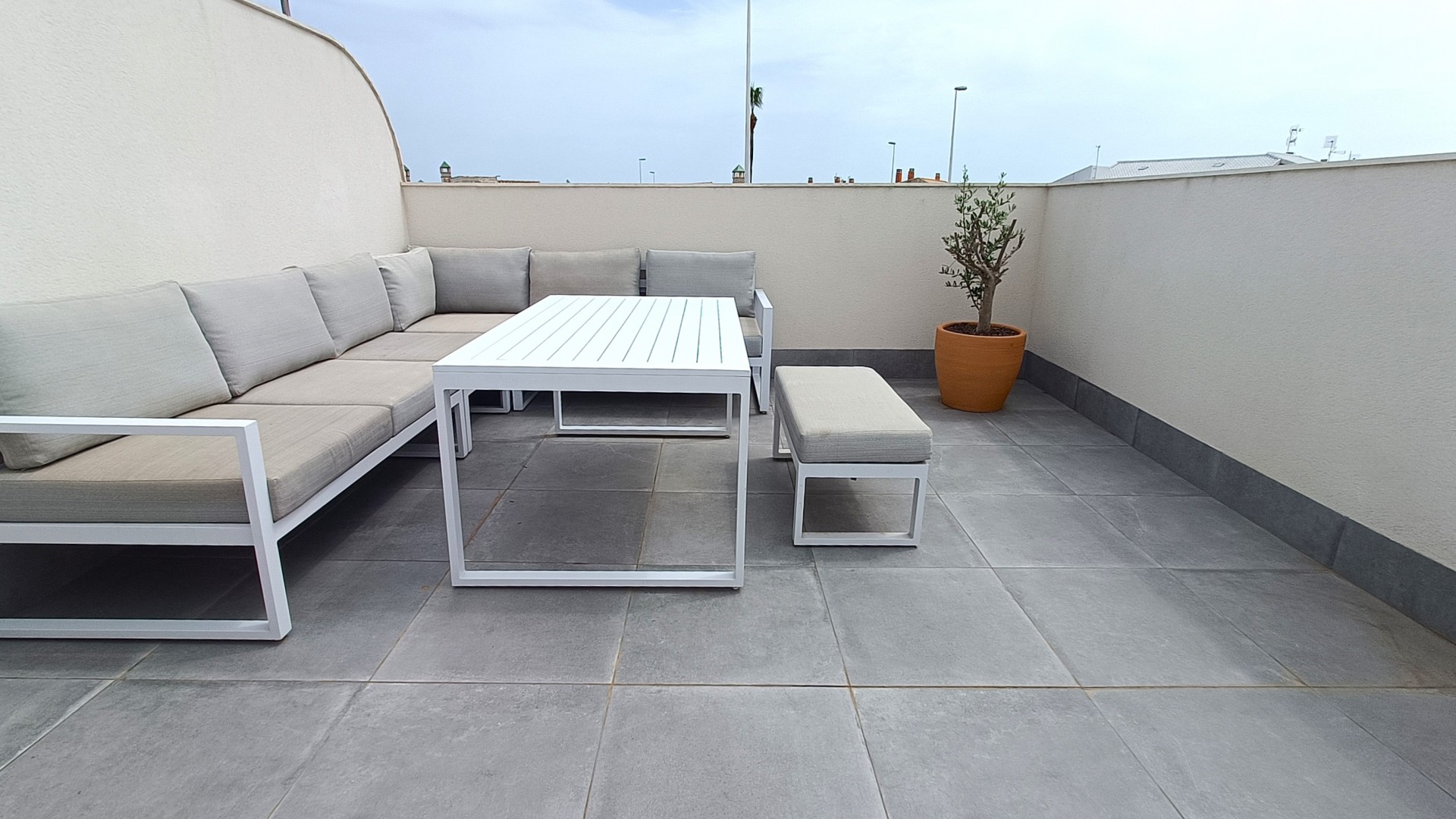 Venta - Villa adosada -
La Zenia - 03189