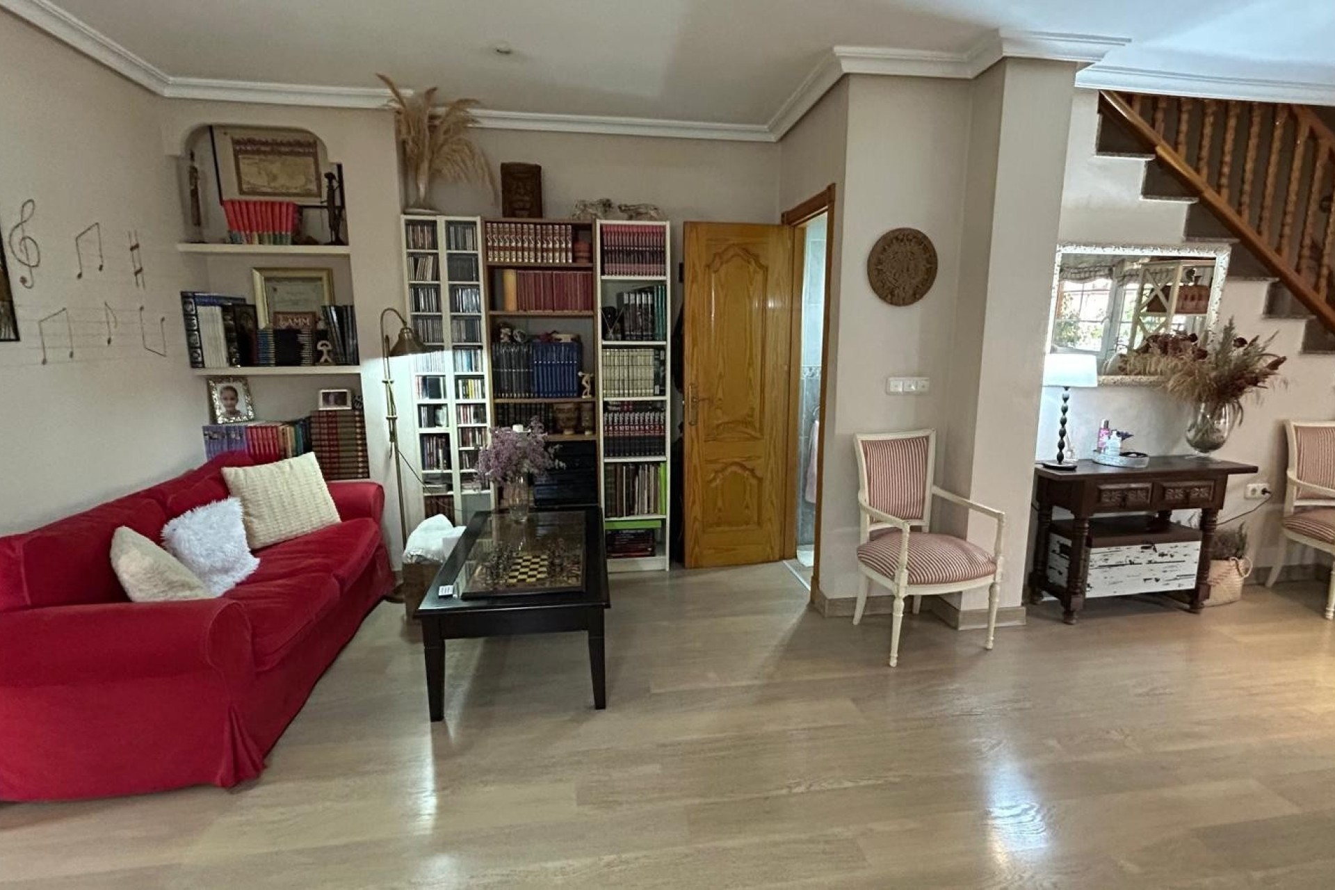 Venta - Villa adosada -
Los Montesinos