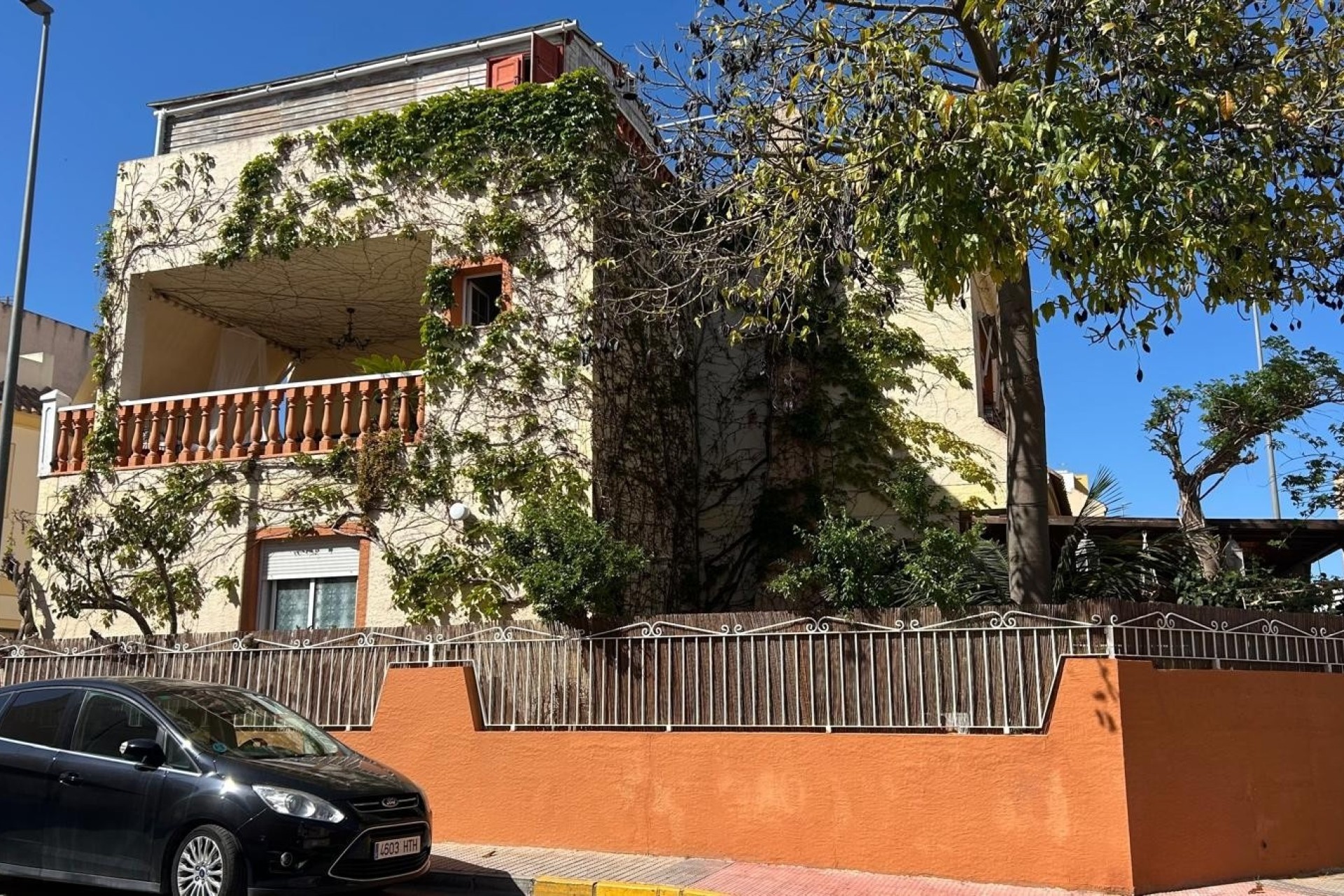 Venta - Villa adosada -
Los Montesinos