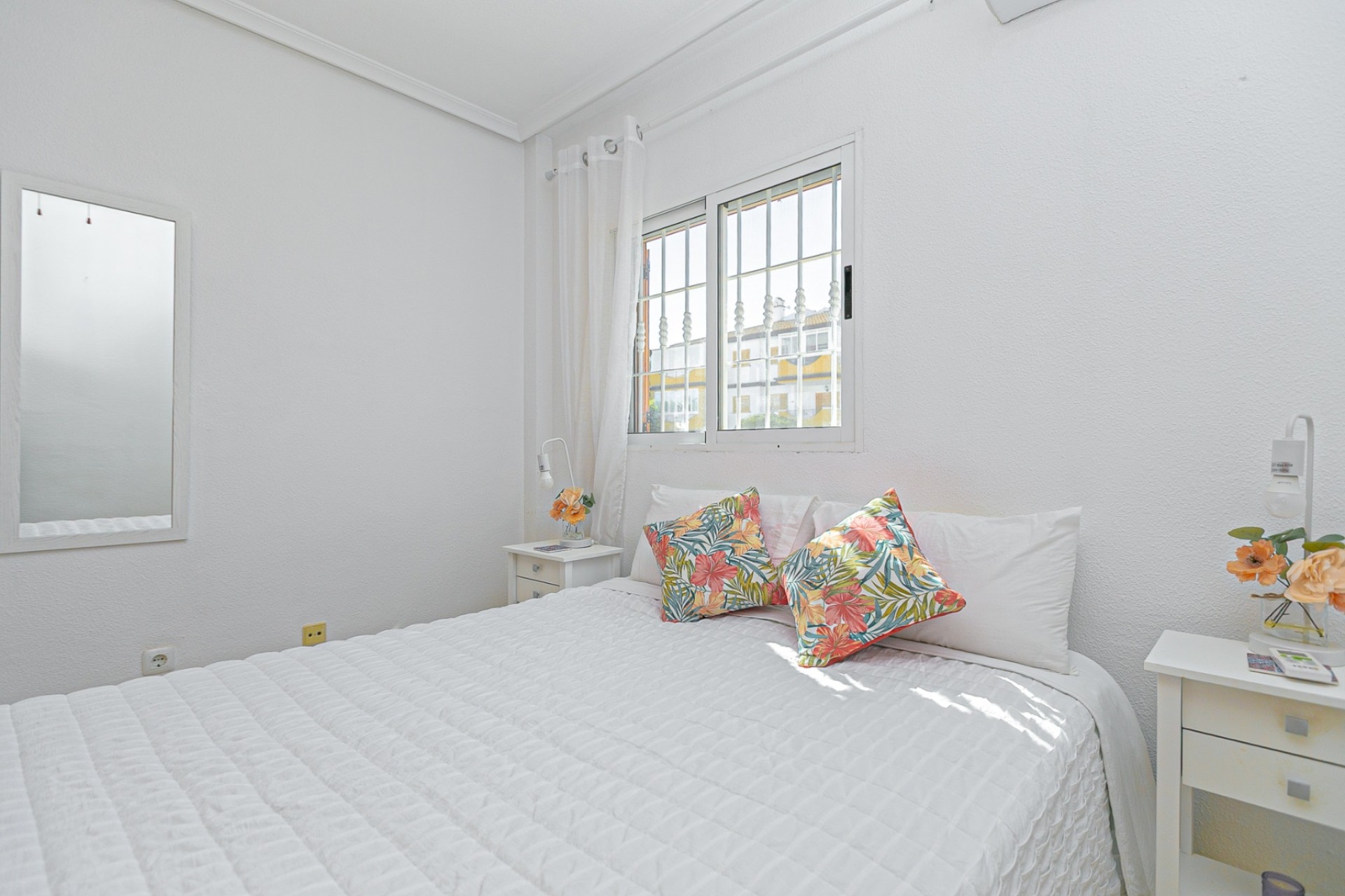 Venta - Villa adosada -
Mil Palmeras - Riomar