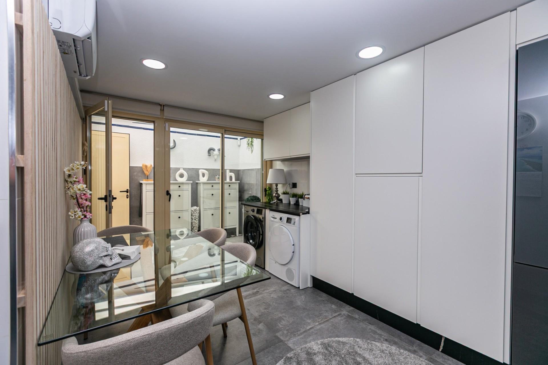 Venta - Villa adosada -
Mil Palmeras - Riomar