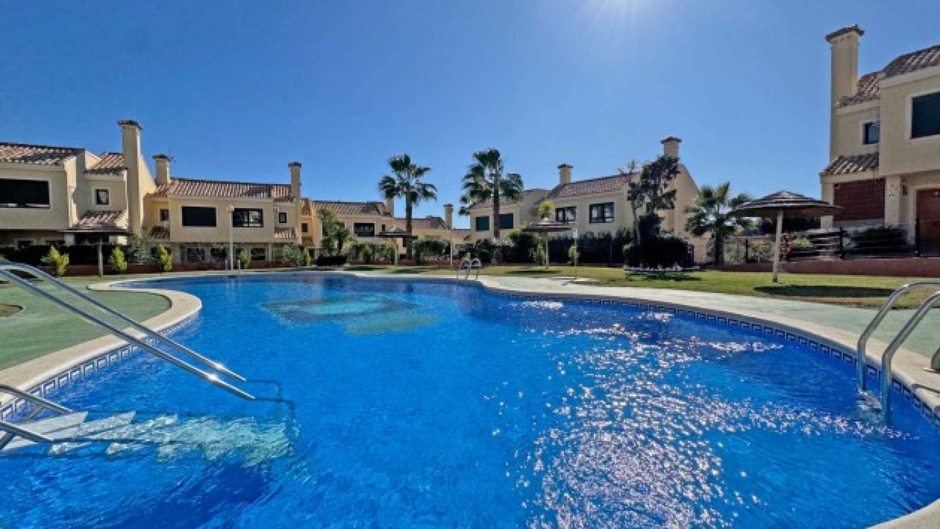 Venta - Villa adosada -
Orihuela Costa - 0